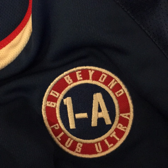 Shirt - Picture 6 of 7